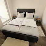 Вилла Comfort For 6 & Loggia & Free Parking Жилина