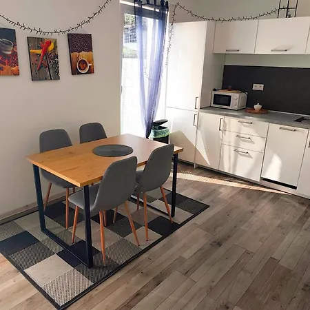 Comfort For 6 & Loggia & Free Parking Βίλα Ζιλίνα