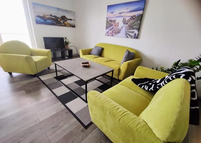 Villa Comfort For 6 & Loggia & Free Parking Žilina