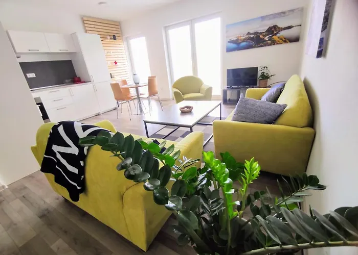 Comfort For 6 & Loggia & Free Parking Villa