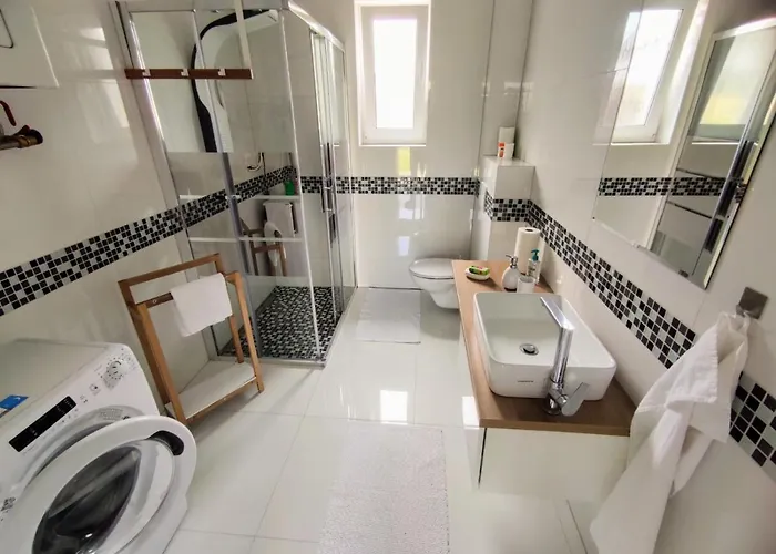 Villa Comfort For 6 & Loggia & Free Parking Žilina