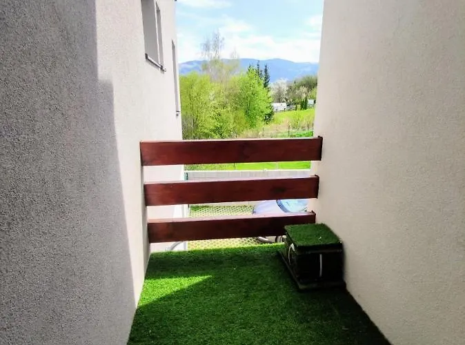 Villa Comfort For 6 & Loggia & Free Parking